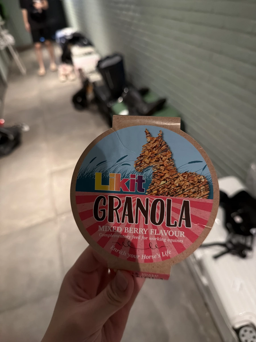 Likit 馬用燕麥點心 (綜合莓果口味)