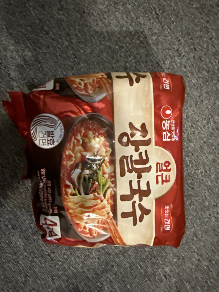 農心辣味刀切麵 (Nongshim Spicy Kal-guksu)