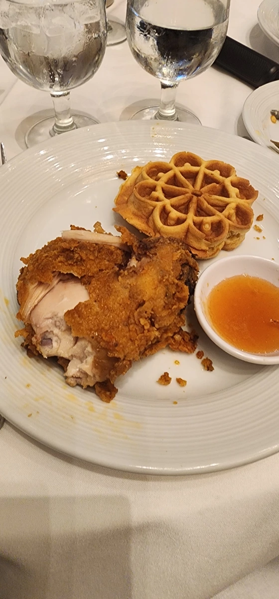 炸雞、鬆餅與沾醬