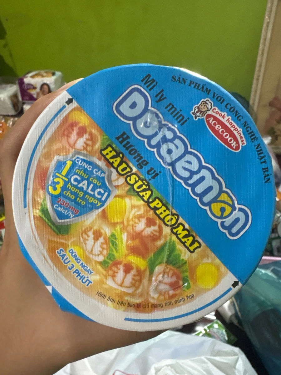 越南 Acecook 哆啦A夢起司蠔油風味迷你杯麵