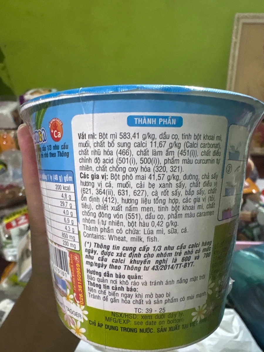 越南 Acecook 哆啦A夢起司蠔油風味迷你杯麵