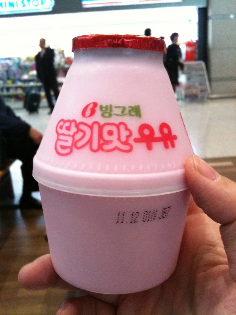 Binggrae草莓牛奶