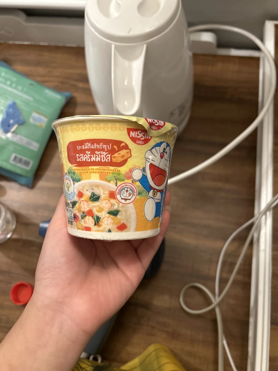 泰國日清哆啦A夢杯麵（奶油起司風味）