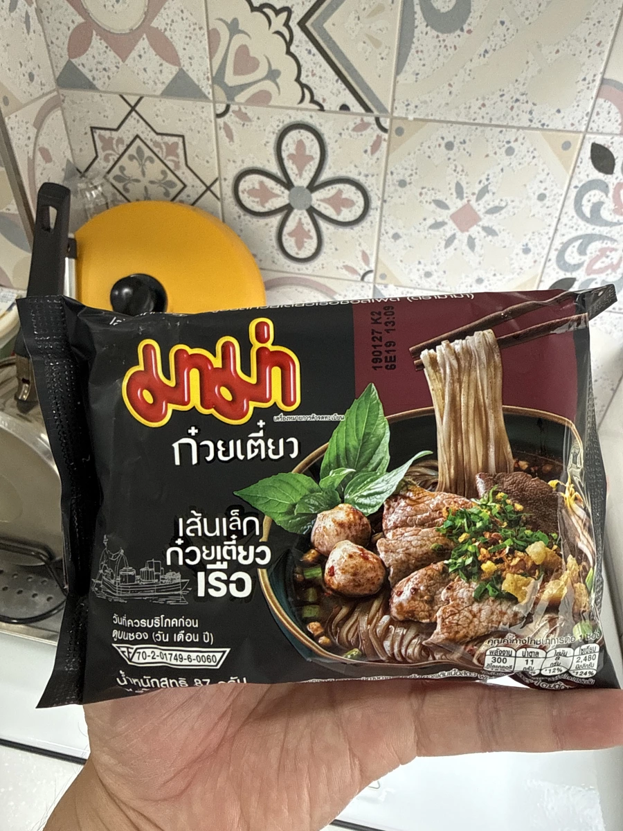 泰國 MAMA 船麵 (泰式小粿條)
