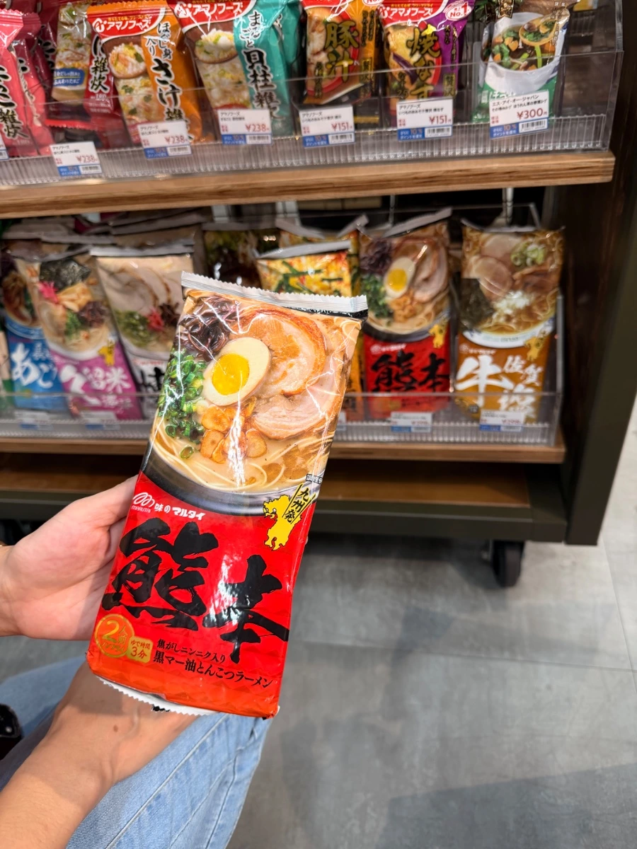 味之丸泰熊本黑麻油豚骨拉麵、天野實業（Amano Foods）冷凍乾燥雜炊與